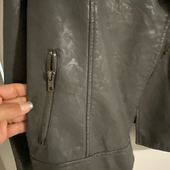 Almost new Jack by Dakota leather looking zip up jacket size small. Gray! - Picture 3 of 5